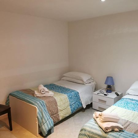 Relais Maria Luisa Locazione Turistica Di Simona Capaccio Bed & Breakfast Fiumicino Dış mekan fotoğraf