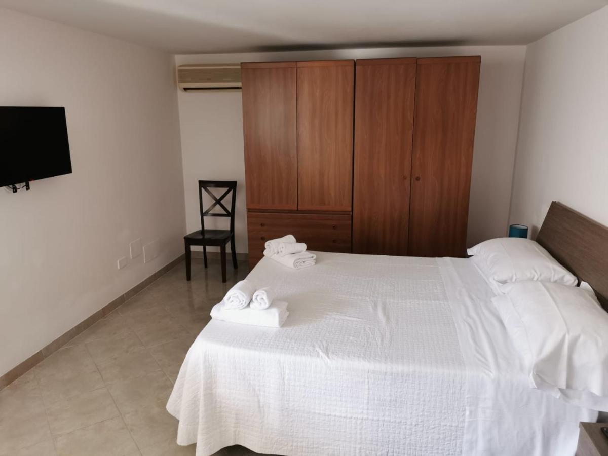 Relais Maria Luisa Locazione Turistica Di Simona Capaccio Bed & Breakfast Fiumicino Dış mekan fotoğraf