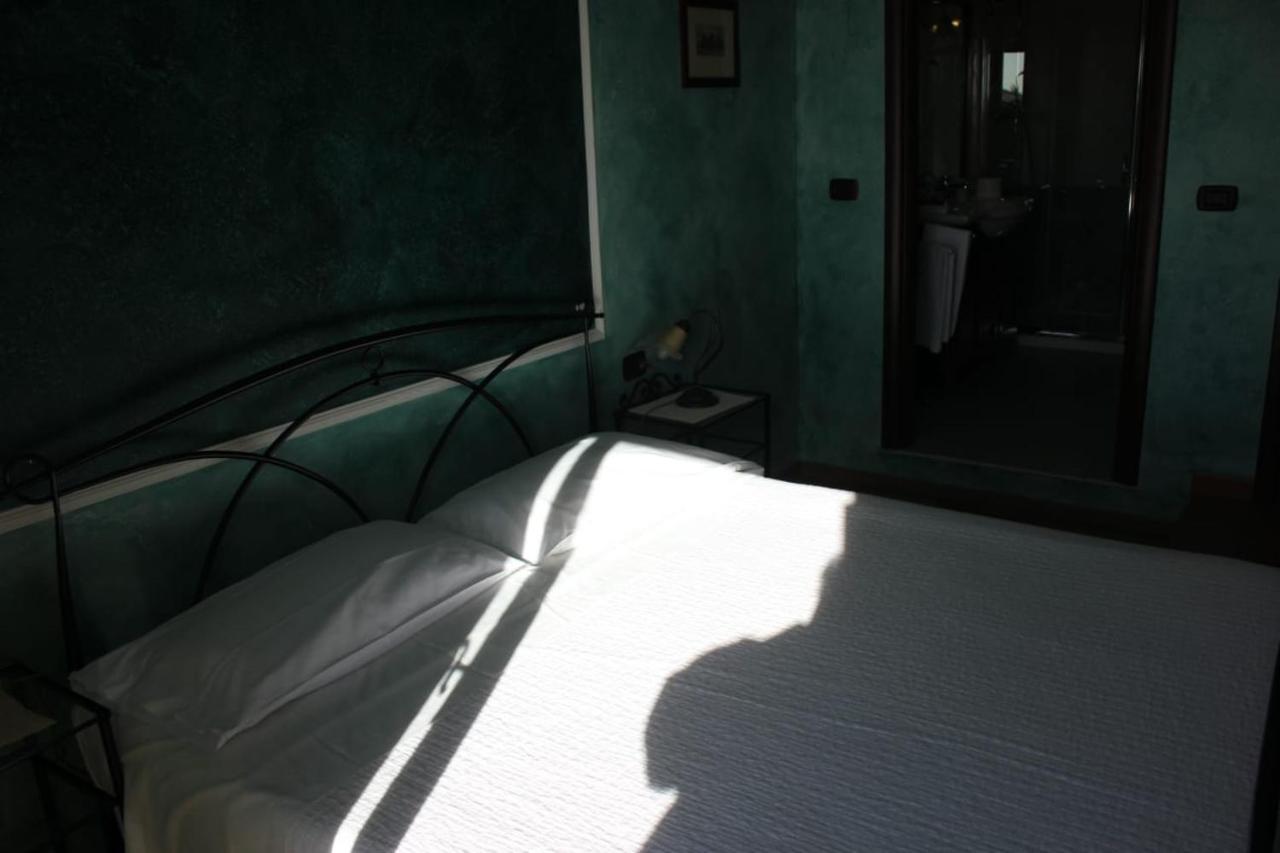 Relais Maria Luisa Locazione Turistica Di Simona Capaccio Bed & Breakfast Fiumicino Dış mekan fotoğraf