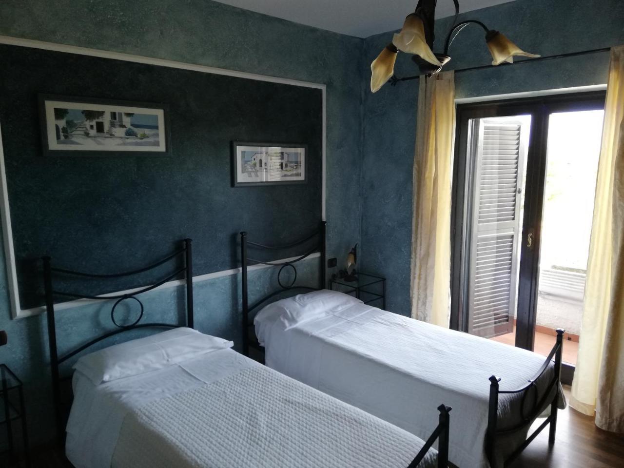Relais Maria Luisa Locazione Turistica Di Simona Capaccio Bed & Breakfast Fiumicino Dış mekan fotoğraf