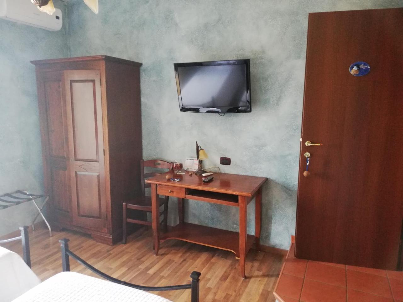 Relais Maria Luisa Locazione Turistica Di Simona Capaccio Bed & Breakfast Fiumicino Dış mekan fotoğraf